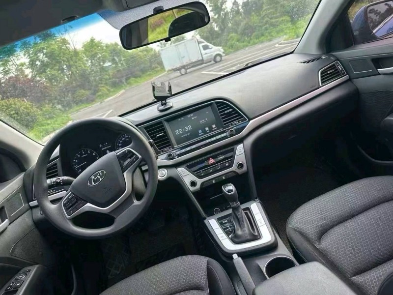 潍坊19年现代领动8