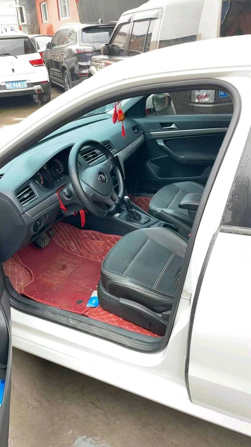 郑州23年大众朗逸8