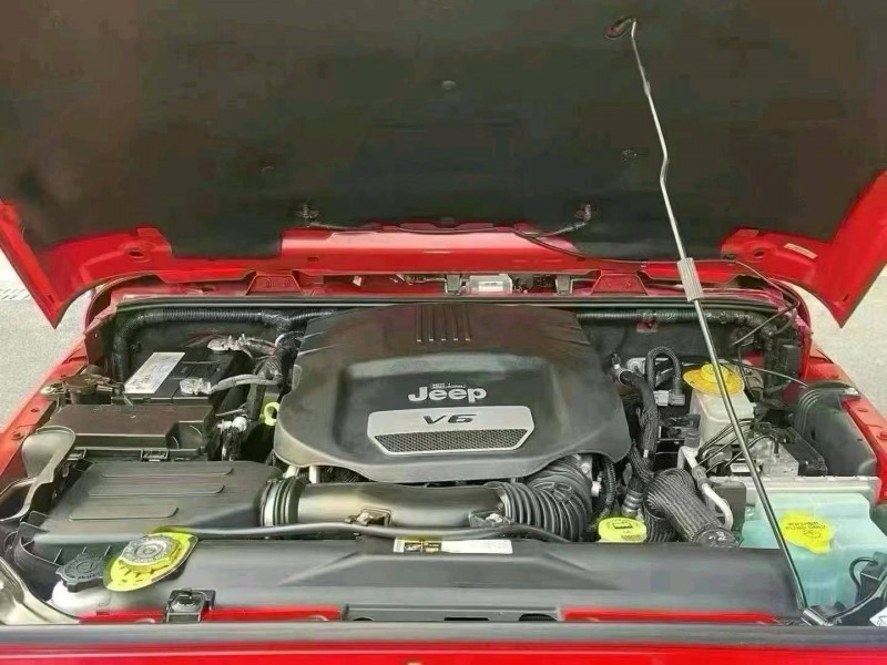 重庆18年Jeep牧马人6