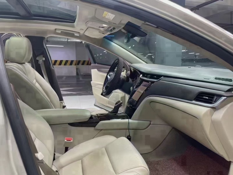 成都14年凯迪拉克XTS6