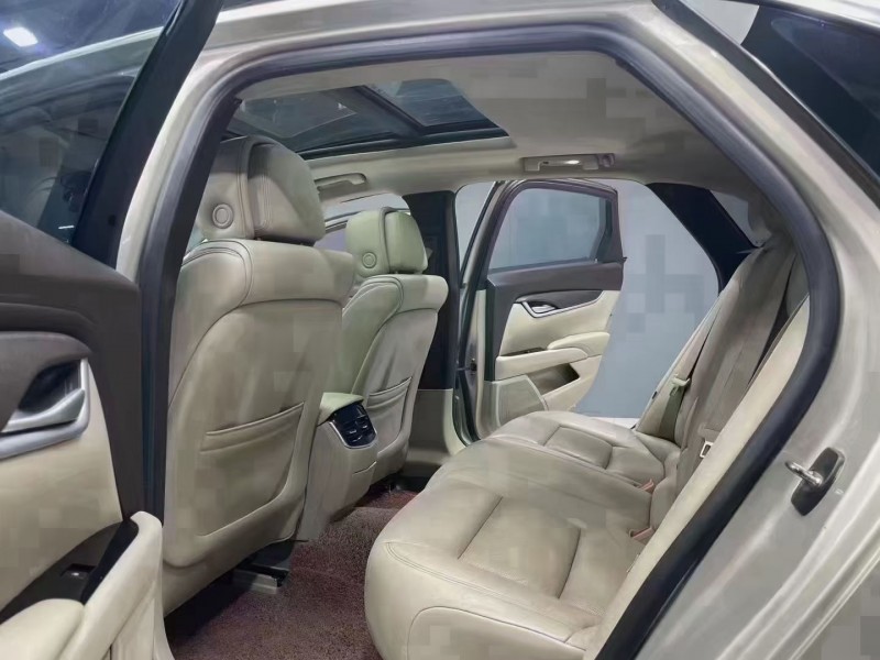 成都14年凯迪拉克XTS7