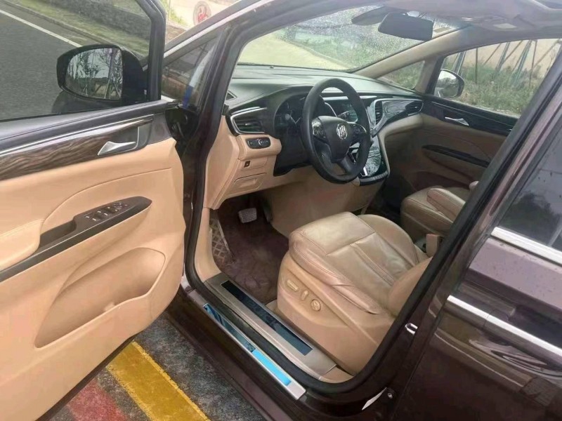 枣庄17年别克GL88