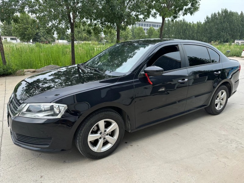 济南16年大众朗逸2