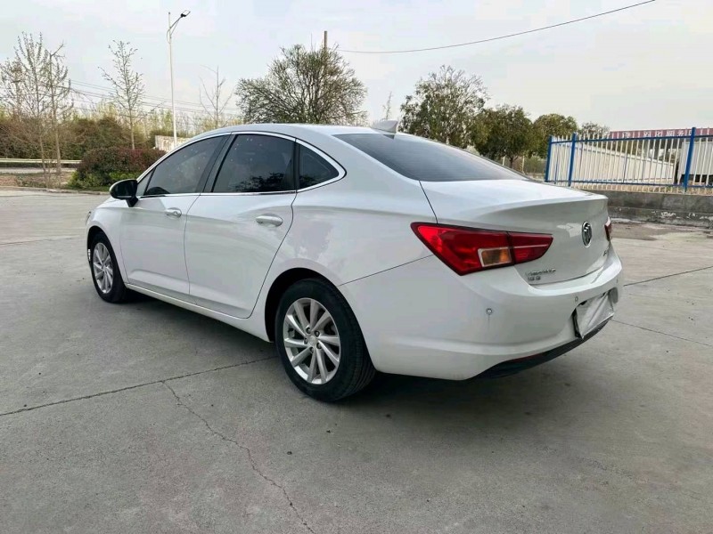 徐州18年别克威朗7