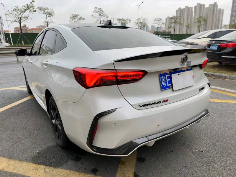 佛山22年别克威朗5