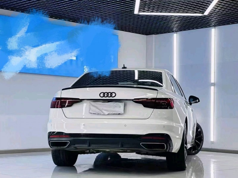 成都21年奥迪A4L7