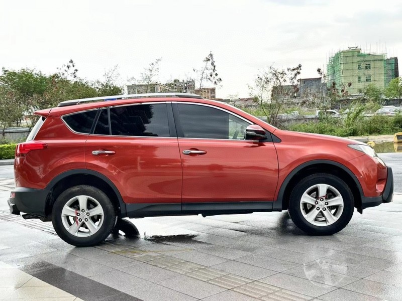 东莞14年丰田RAV4荣放8