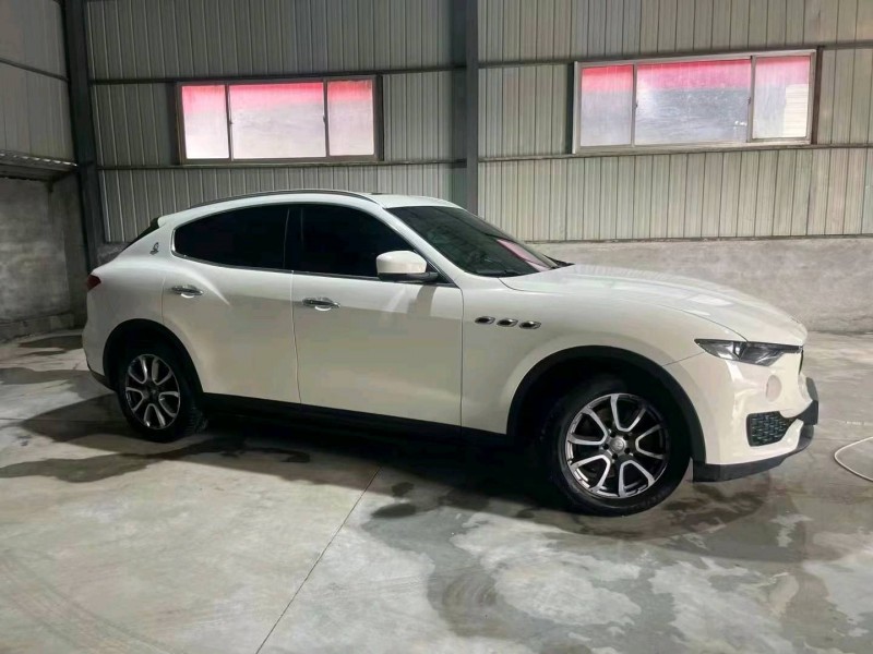 东营18年玛莎拉蒂Levante2