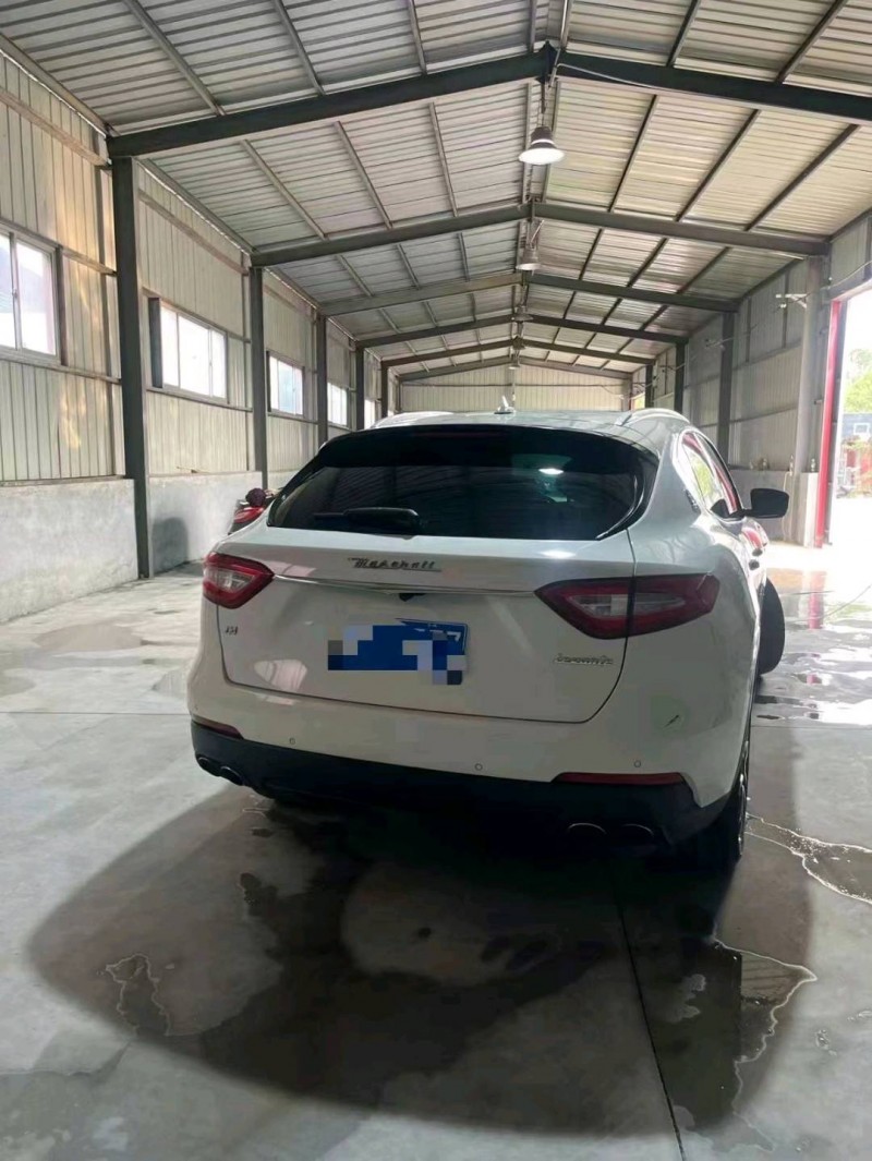 东营18年玛莎拉蒂Levante6
