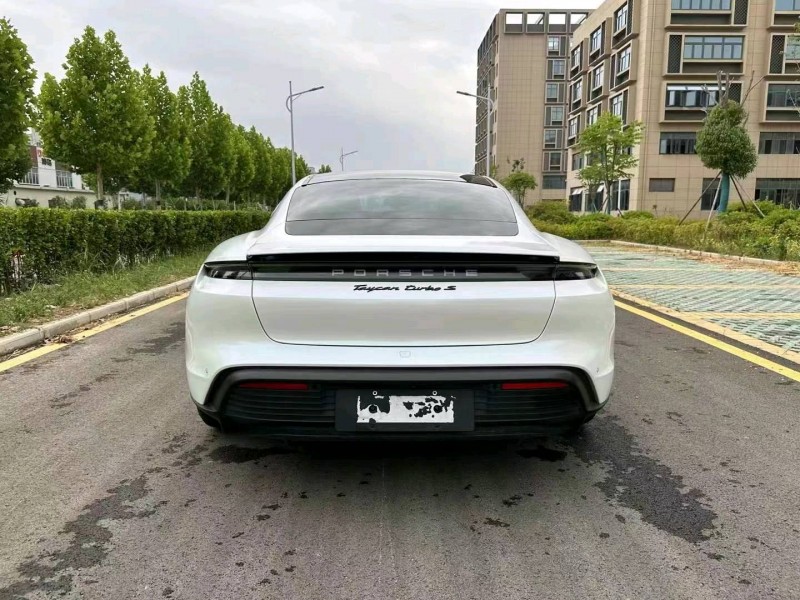 徐州22年保时捷Taycan9