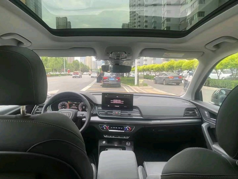 保定23年奥迪Q58