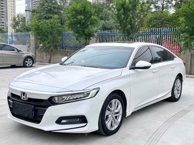 徐州21年本田雅阁3