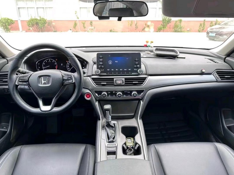 徐州21年本田雅阁6