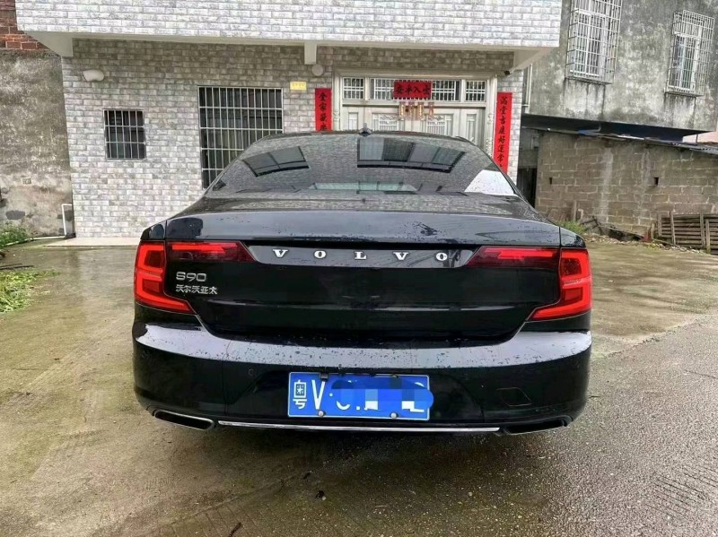 苏州18年沃尔沃S904