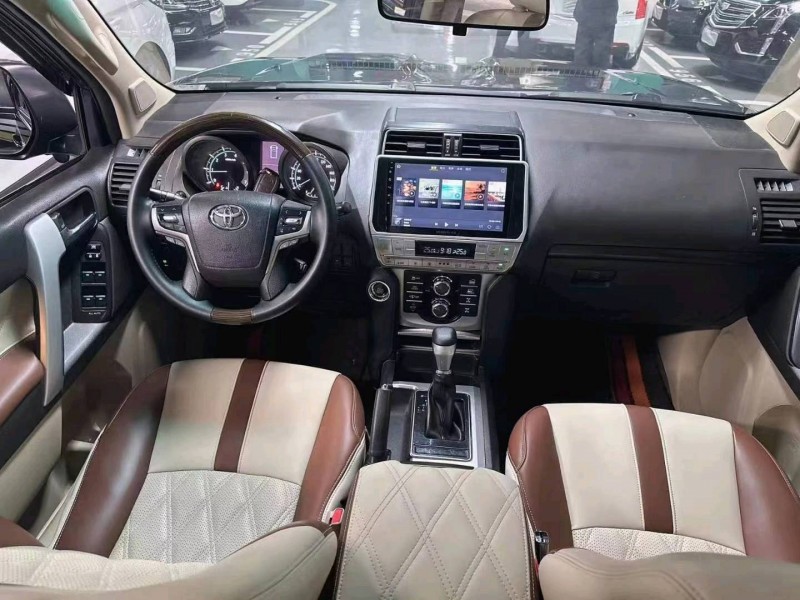 成都13年丰田普拉多6