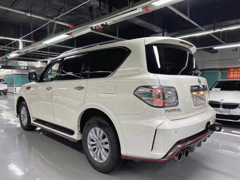 成都19年日产途乐7