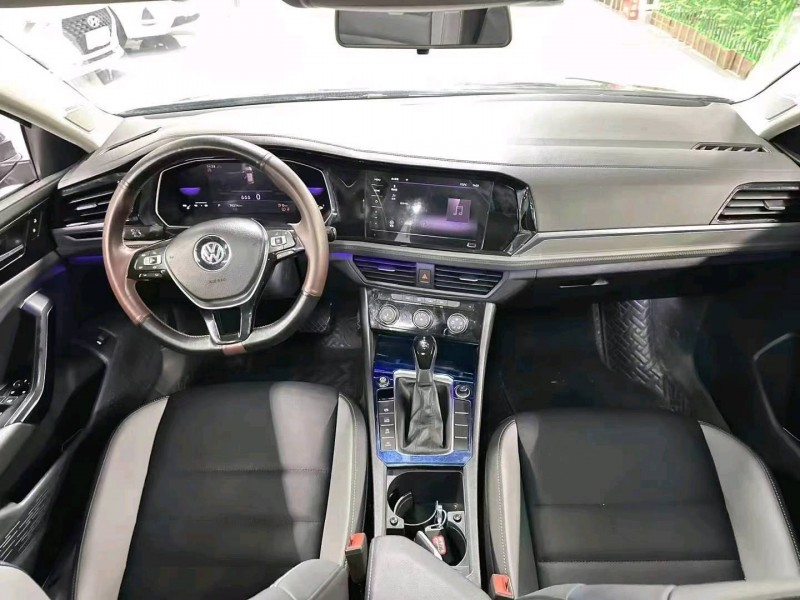 成都21年大众速腾5