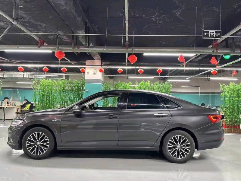 成都21年大众速腾8