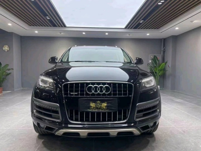 成都15年奥迪Q71