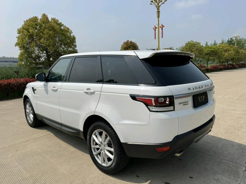盐城16年路虎揽胜运动5