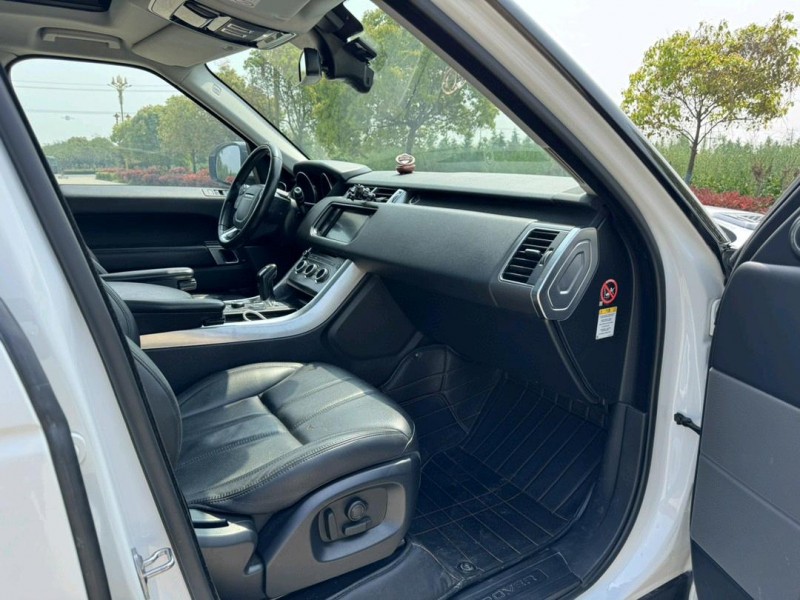 盐城16年路虎揽胜运动9