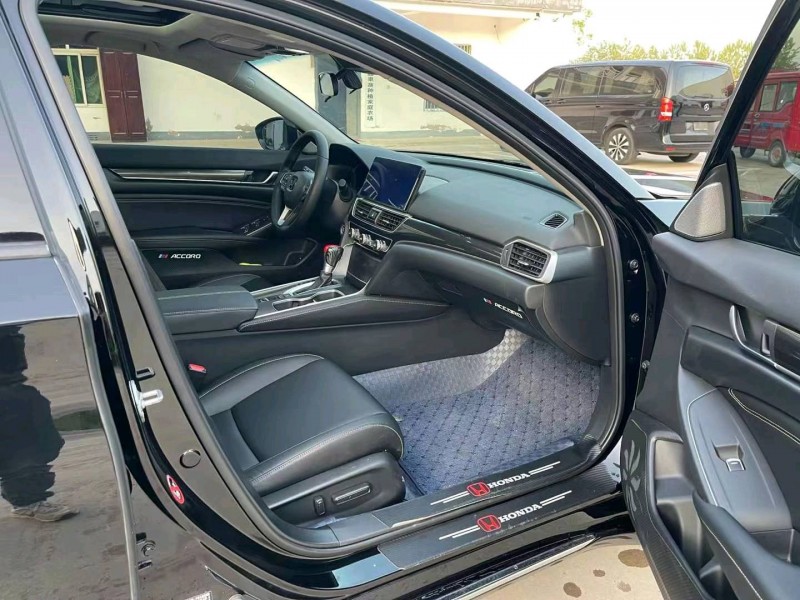 徐州23年本田雅阁3