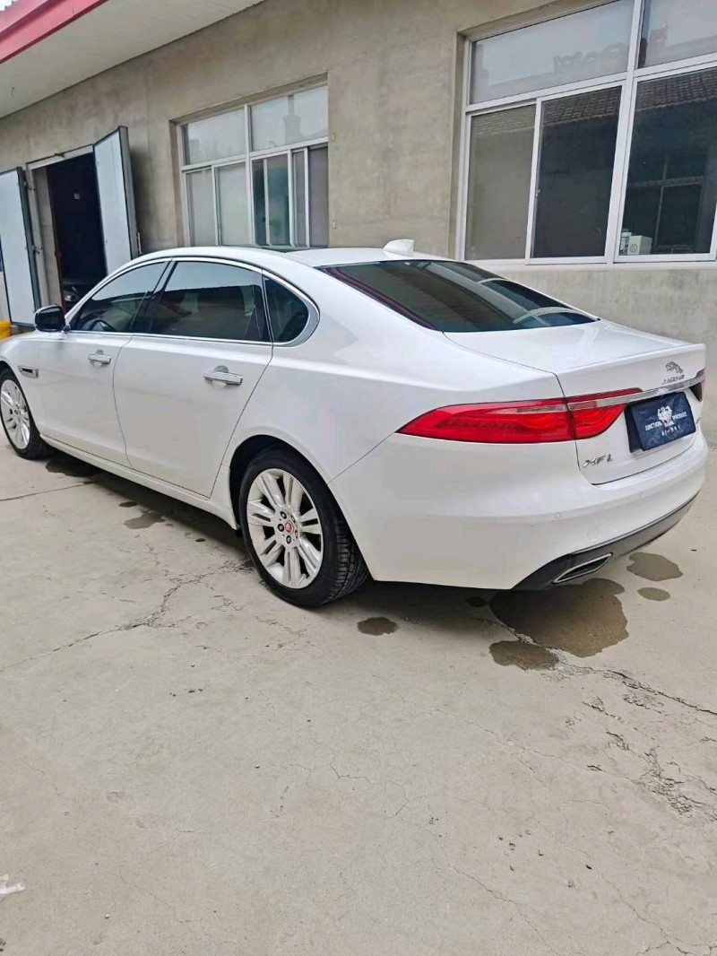 保定18年捷豹XFL3