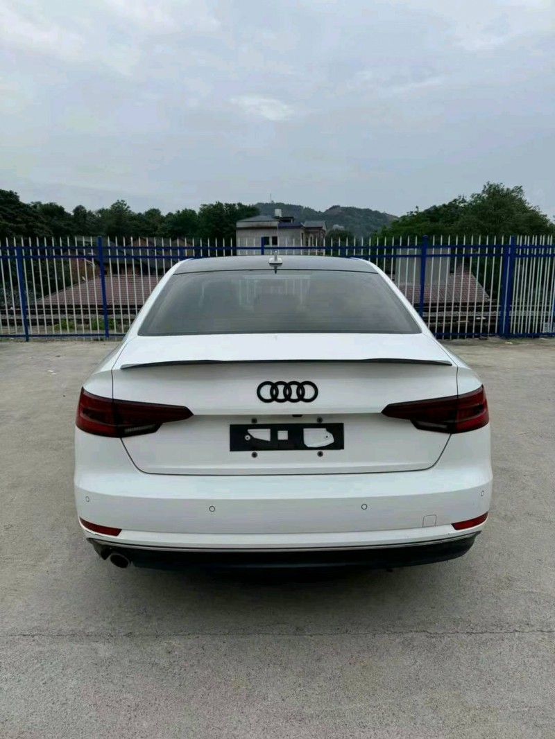 邵阳18年奥迪A4L7