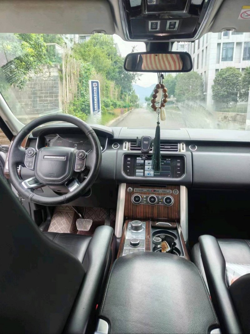 重庆15年路虎揽胜行政4