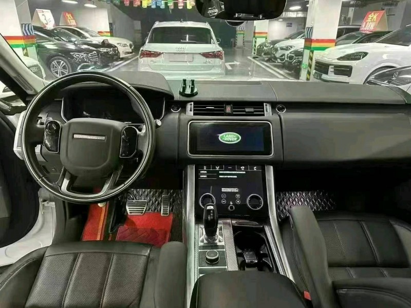 重庆19年路虎揽胜7