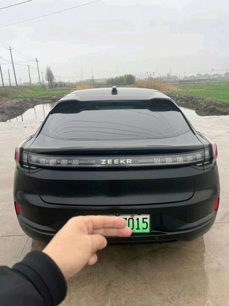蘇州22年極氪汽車0015
