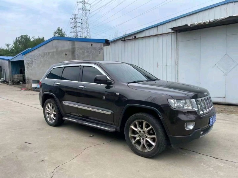 东营13年Jeep大切诺基3