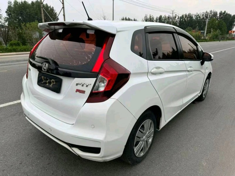 东营19年本田飞度7