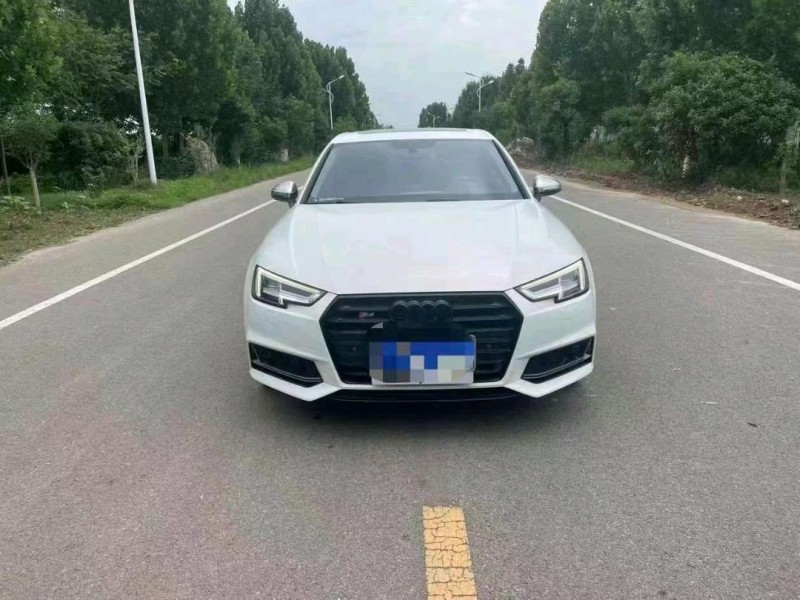 烟台17年奥迪A4L1