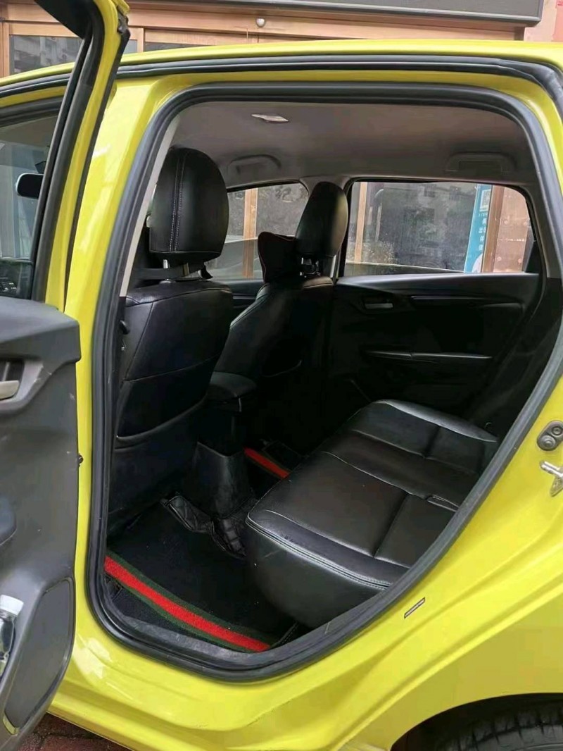 邢台18年本田飞度6