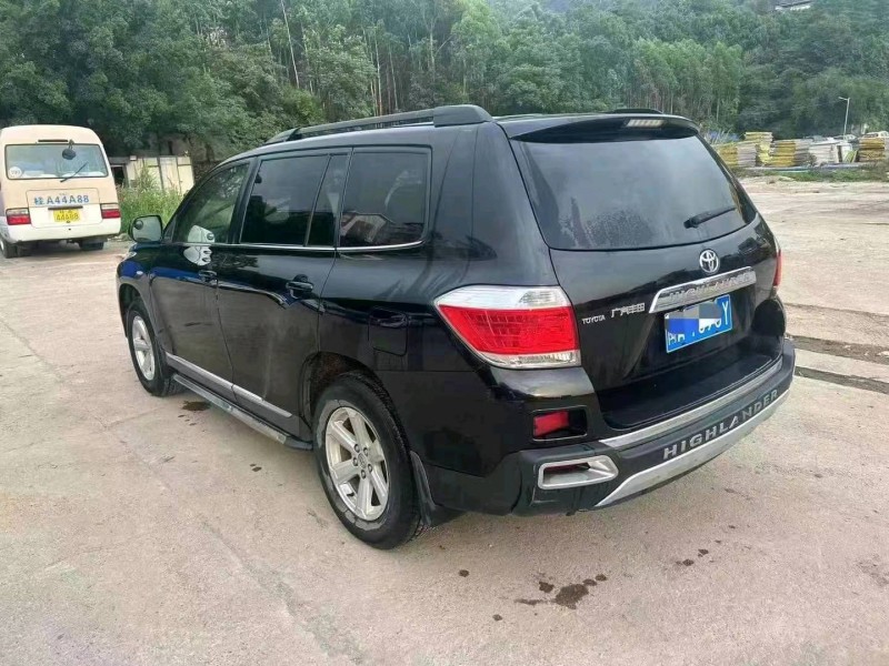 保定13年丰田汉兰达9