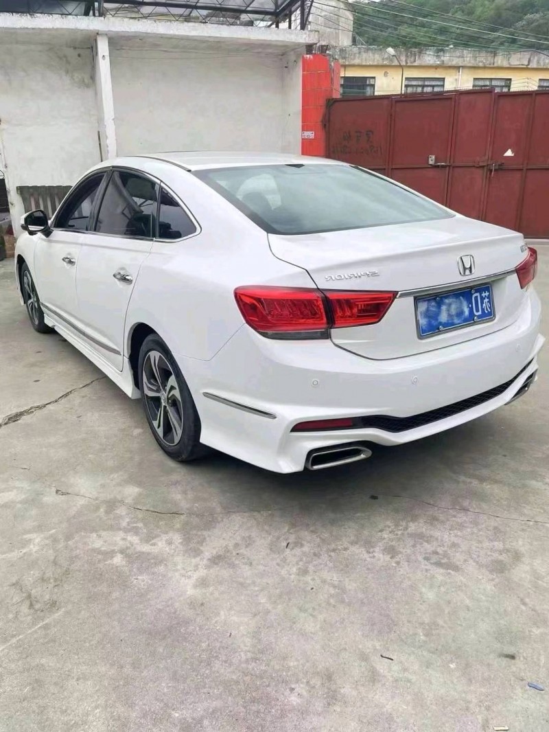 佛山17年本田思铂睿7