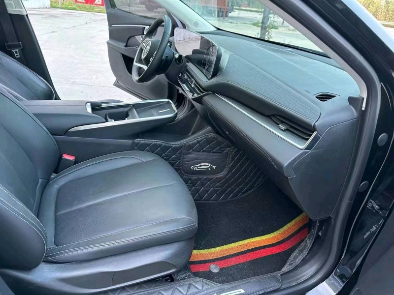 徐州23年别克君越6