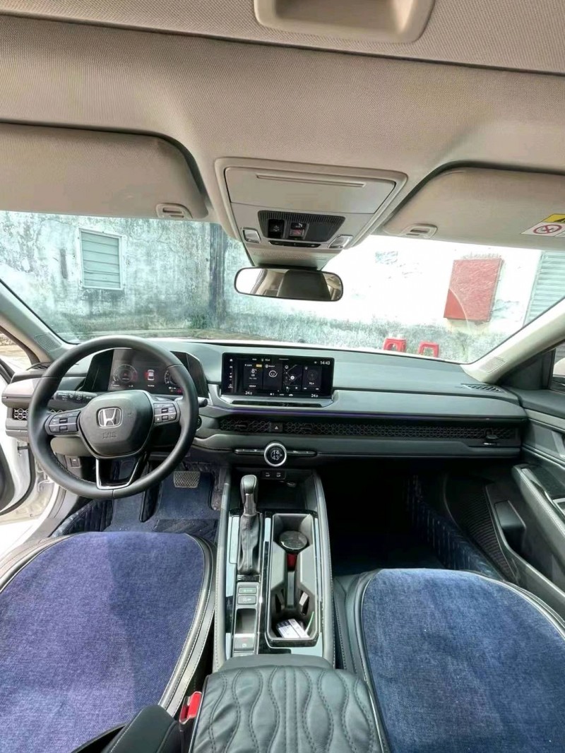 佛山23年本田雅阁6