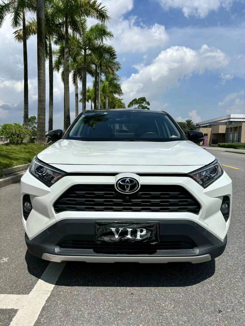 佛山22年丰田RAV41