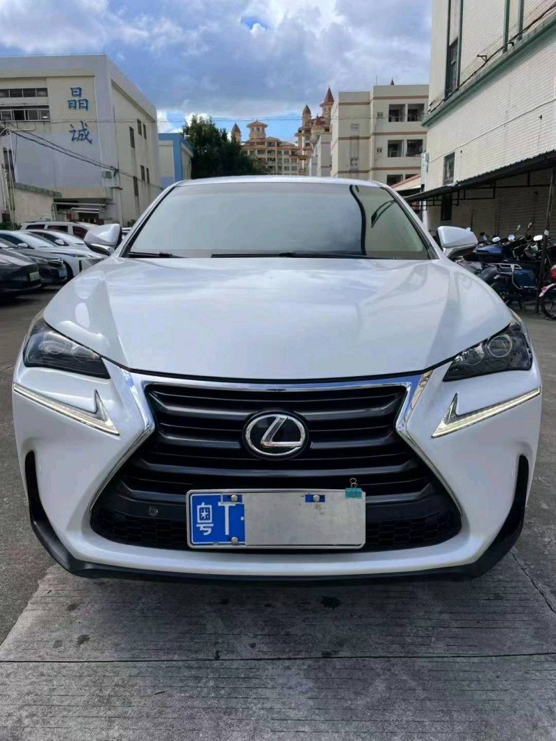 佛山15年雷克萨斯NX1