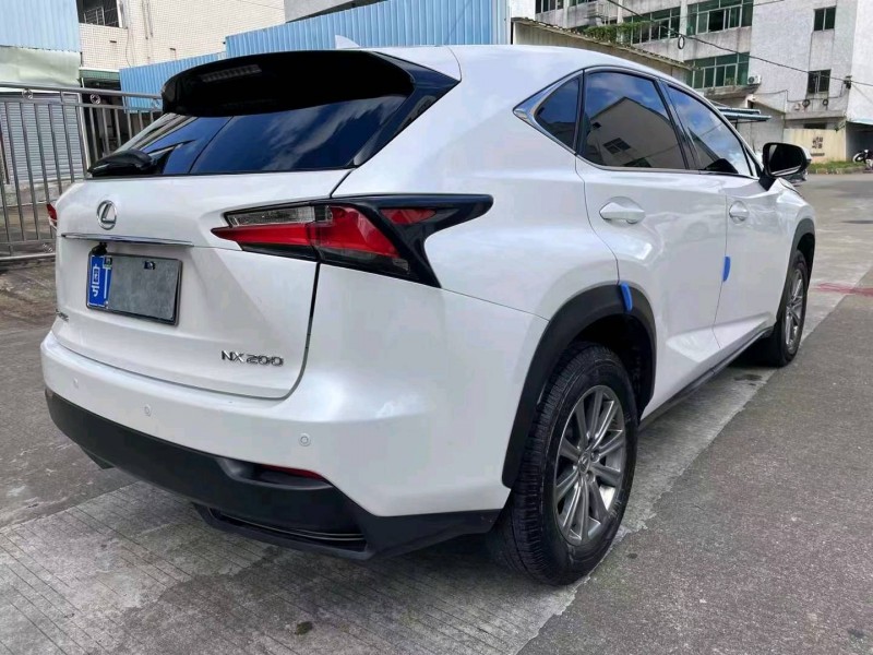 佛山15年雷克萨斯NX5