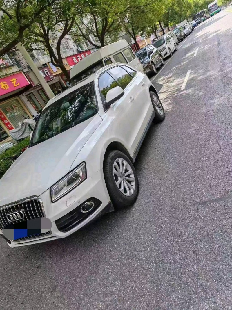 荊門15年奧迪Q52