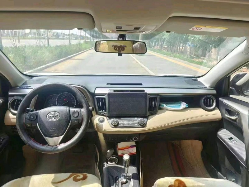 珠海14年豐田RAV4榮放2