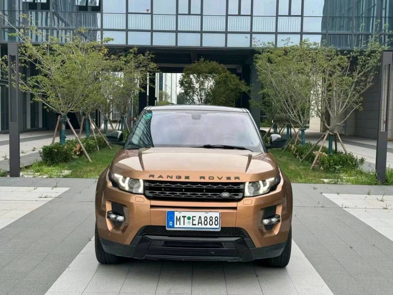 青岛14年路虎极光1