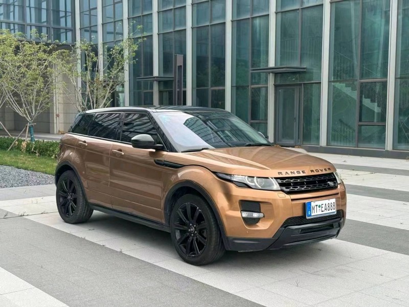 青岛14年路虎极光3