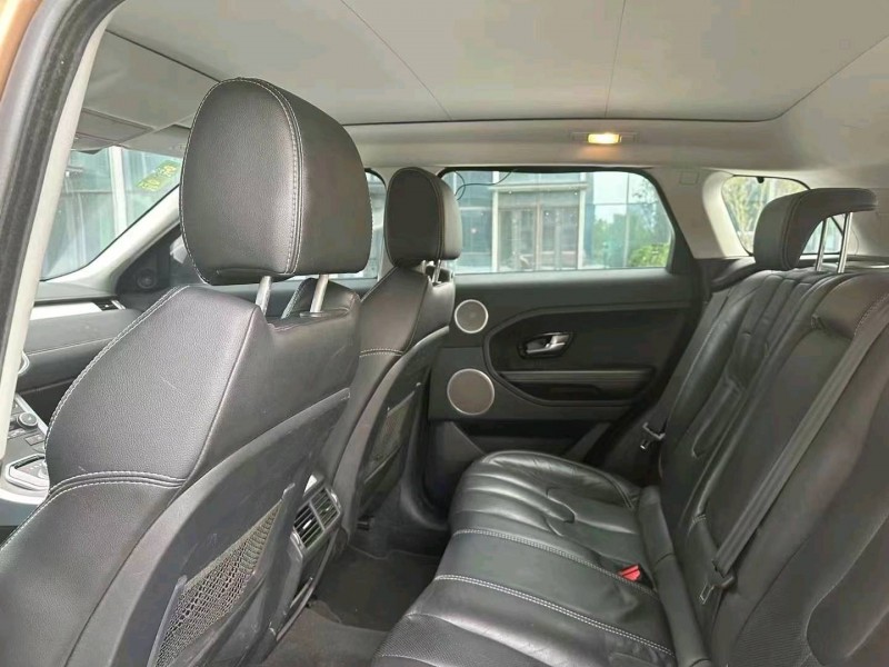 青岛14年路虎极光8