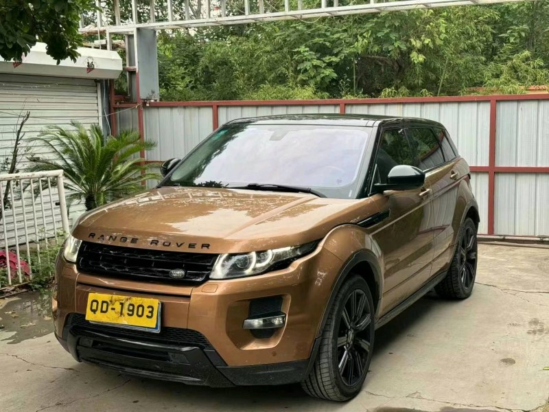 青岛14年路虎极光3