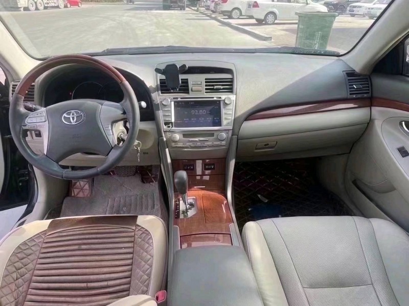 济南13年丰田凯美瑞5