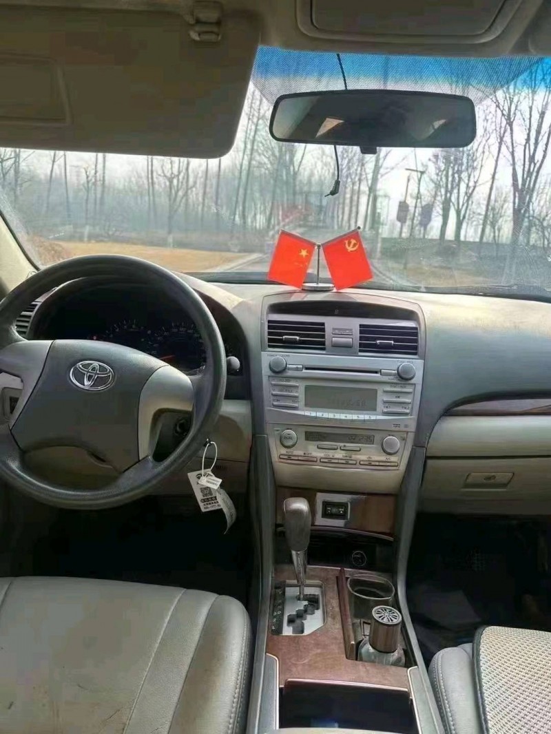 济南15年丰田凯美瑞7